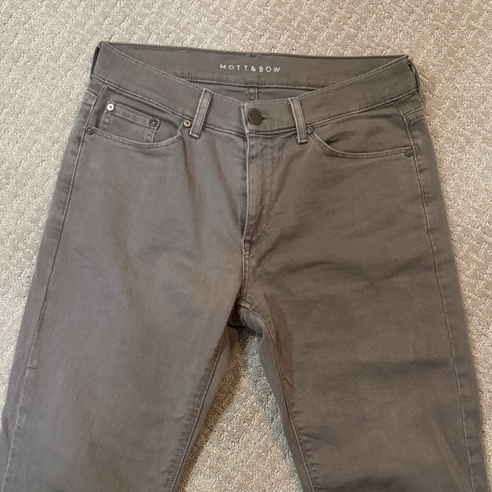 Mott & Bow Men's Slim Taupe Jeans - Picture 2 of 3